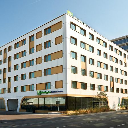 Holiday Inn Express & Suites - Basel - Allschwil By Ihg Extérieur photo