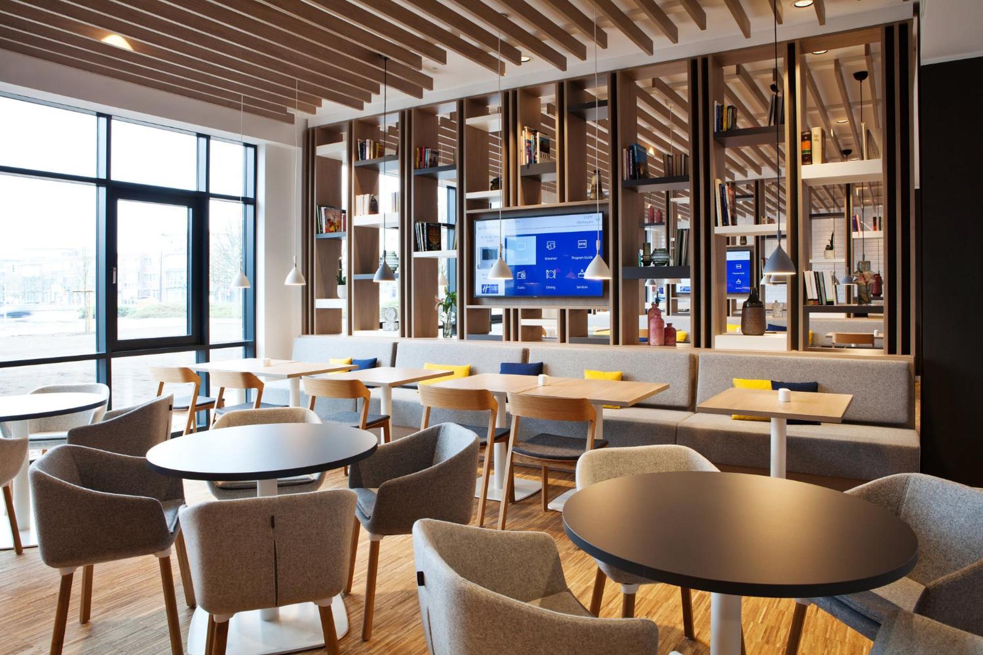 Holiday Inn Express & Suites - Basel - Allschwil By Ihg Extérieur photo