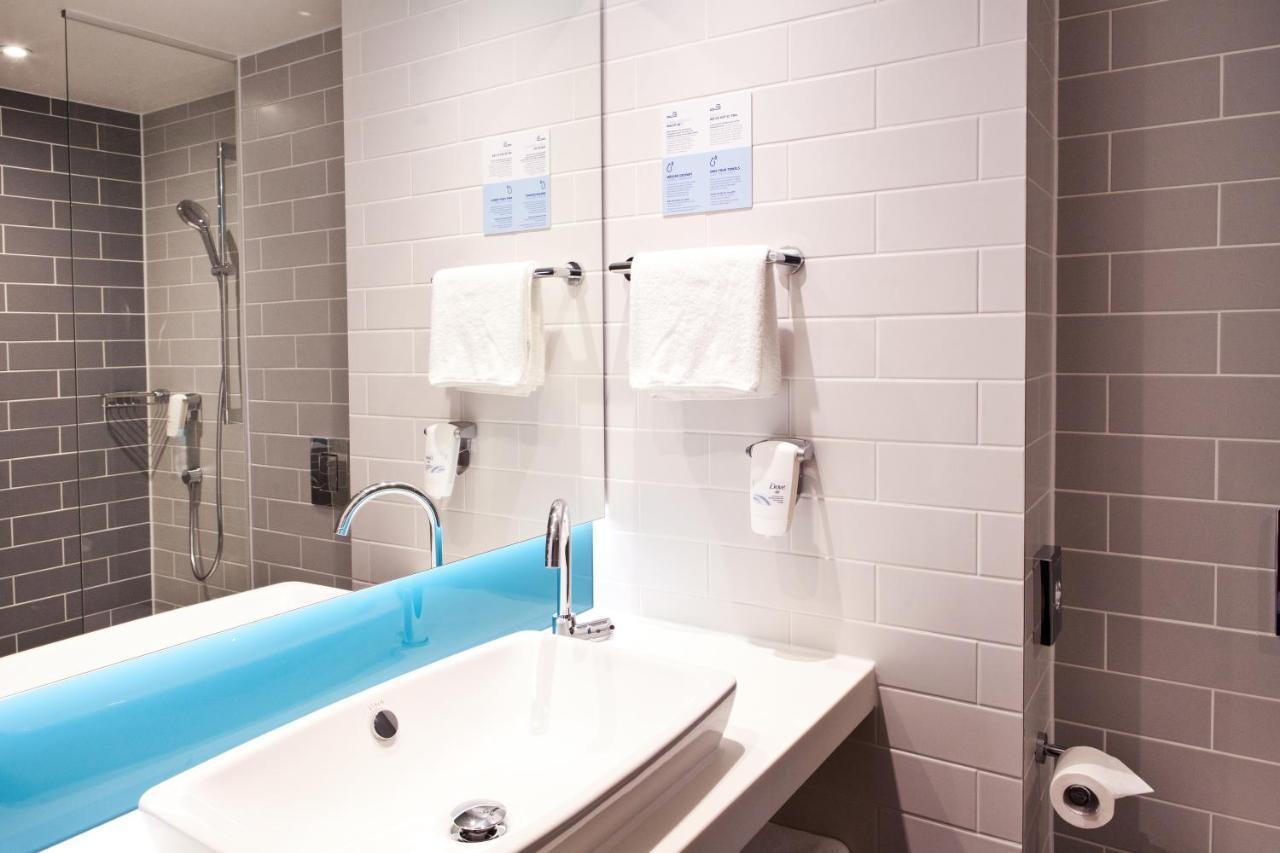 Holiday Inn Express & Suites - Basel - Allschwil By Ihg Extérieur photo