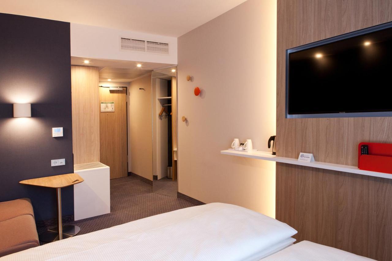 Holiday Inn Express & Suites - Basel - Allschwil By Ihg Extérieur photo