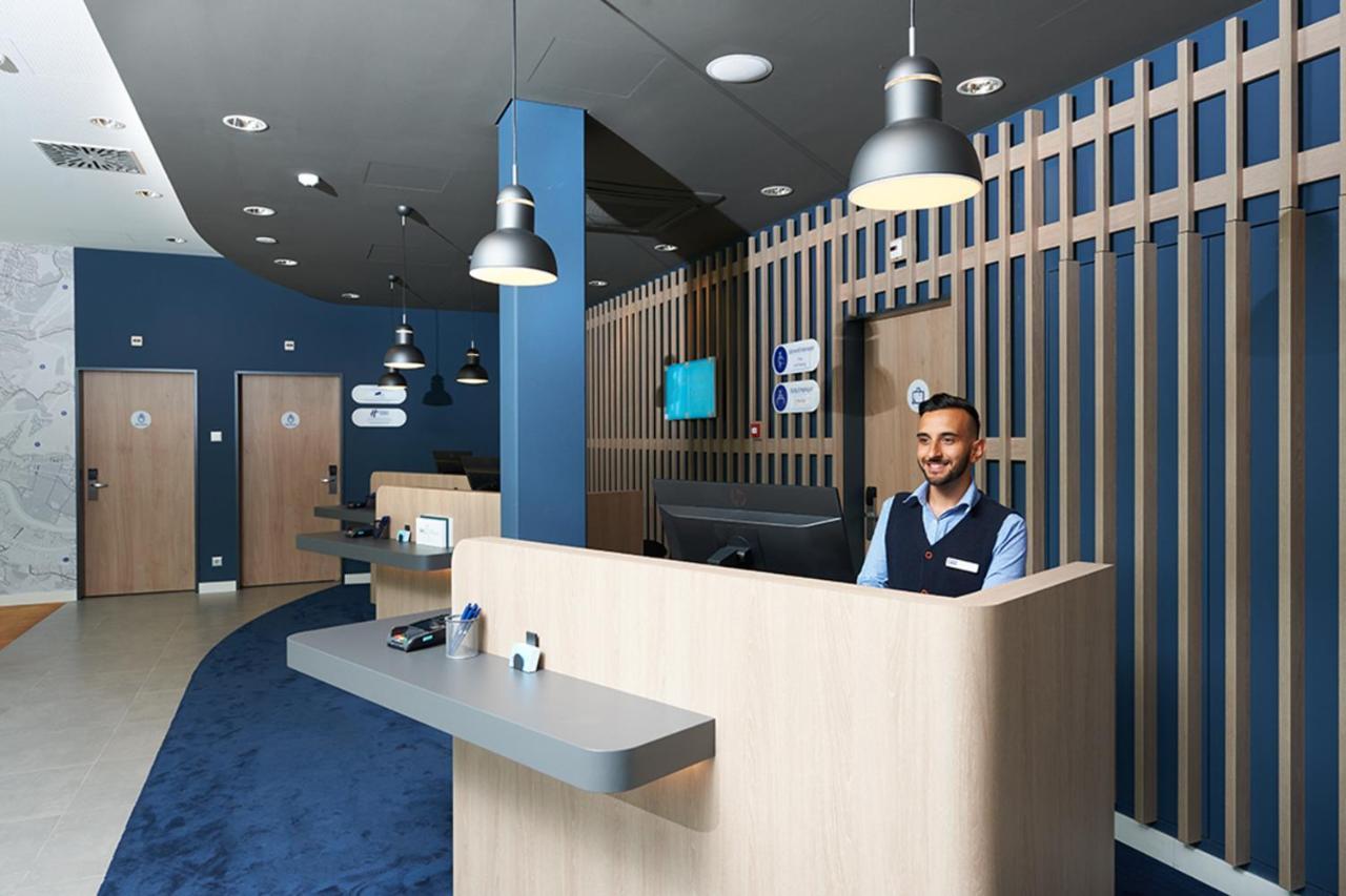 Holiday Inn Express & Suites - Basel - Allschwil By Ihg Extérieur photo