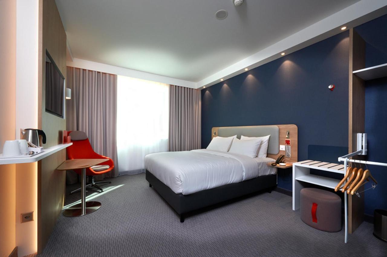 Holiday Inn Express & Suites - Basel - Allschwil By Ihg Extérieur photo